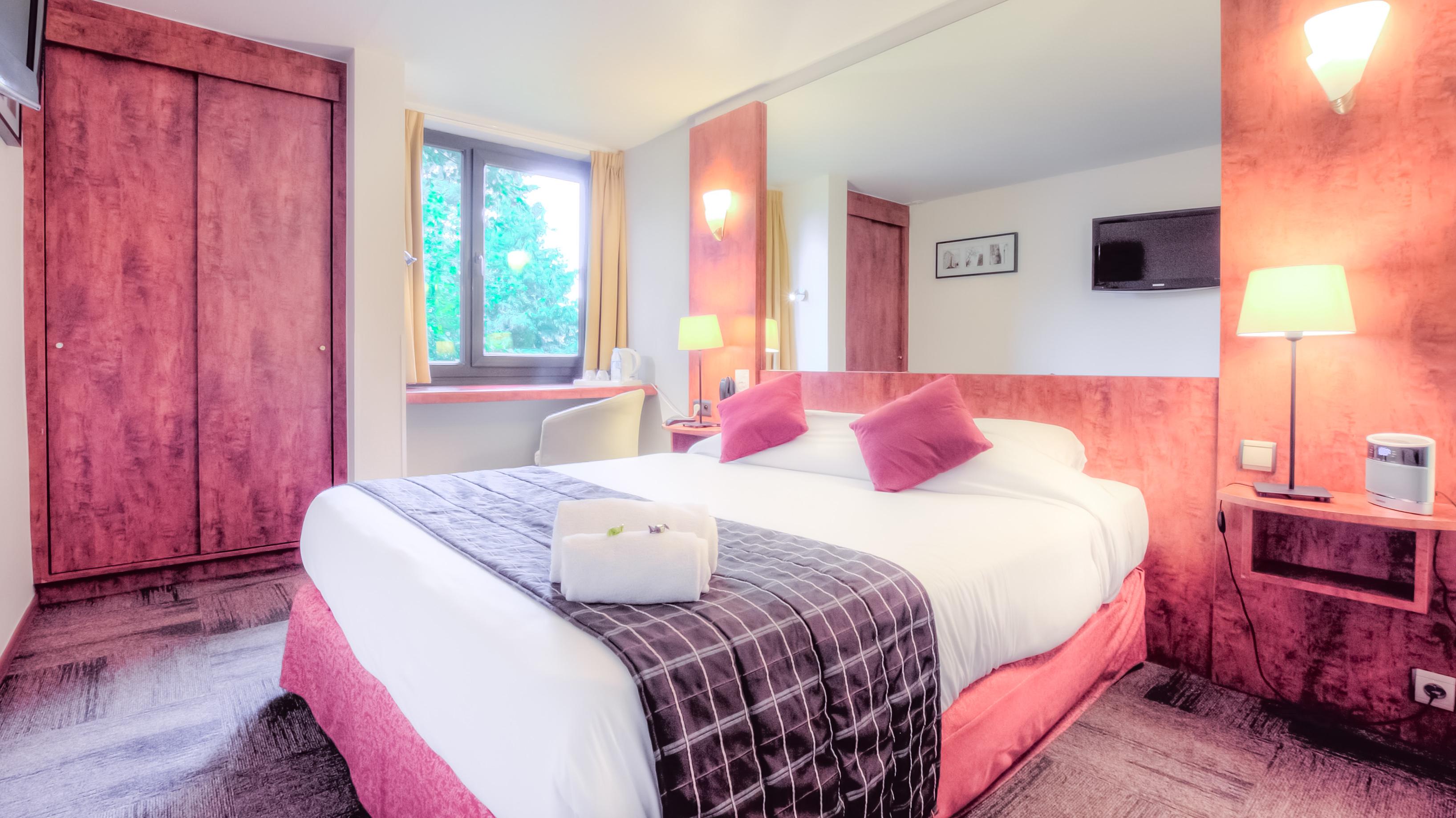 Logis Hotel Restaurant Des Acacias Lille Neuville En Ferrain Neuville-en-Ferrain Εξωτερικό φωτογραφία