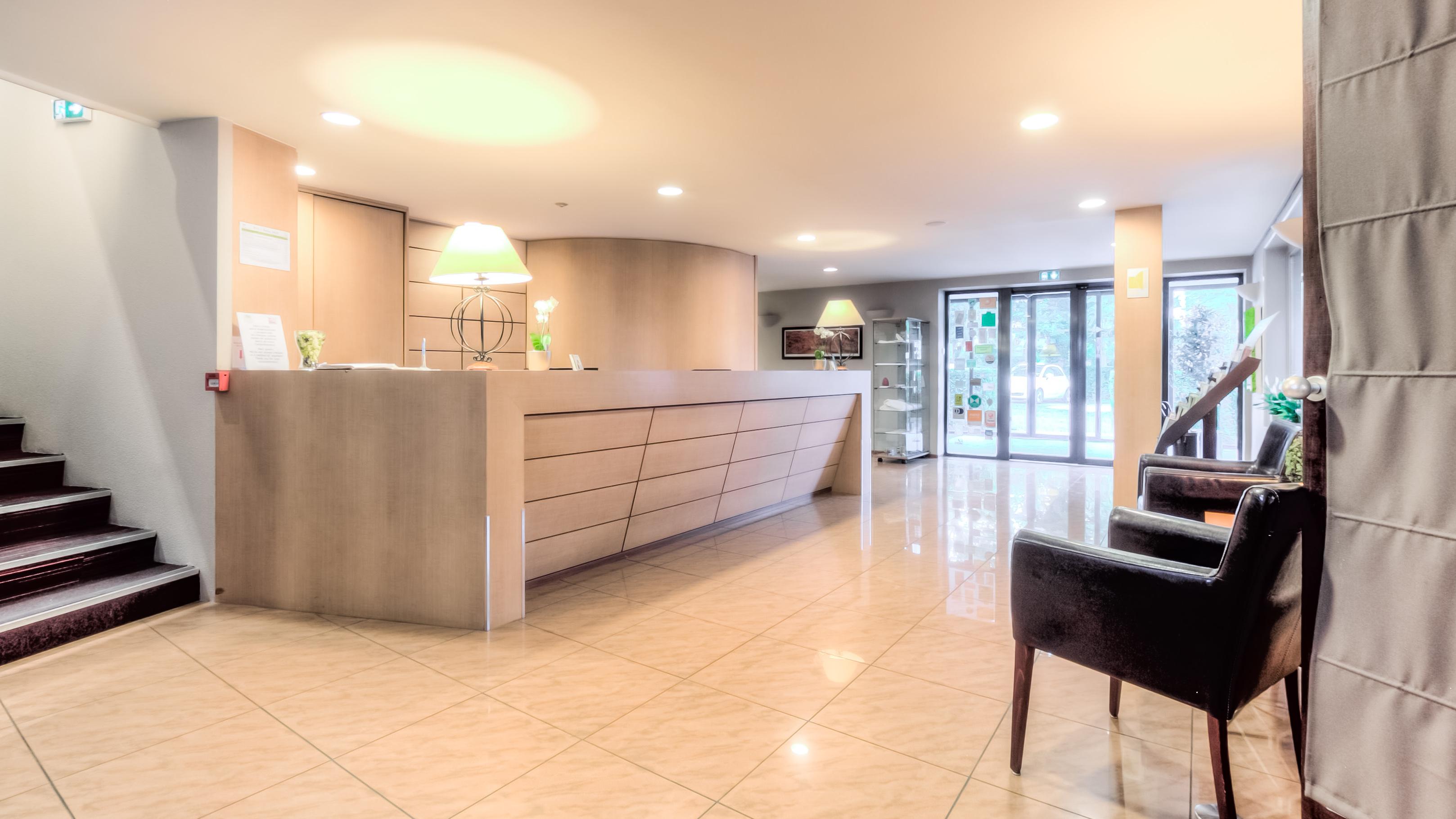 Logis Hotel Restaurant Des Acacias Lille Neuville En Ferrain Neuville-en-Ferrain Εξωτερικό φωτογραφία