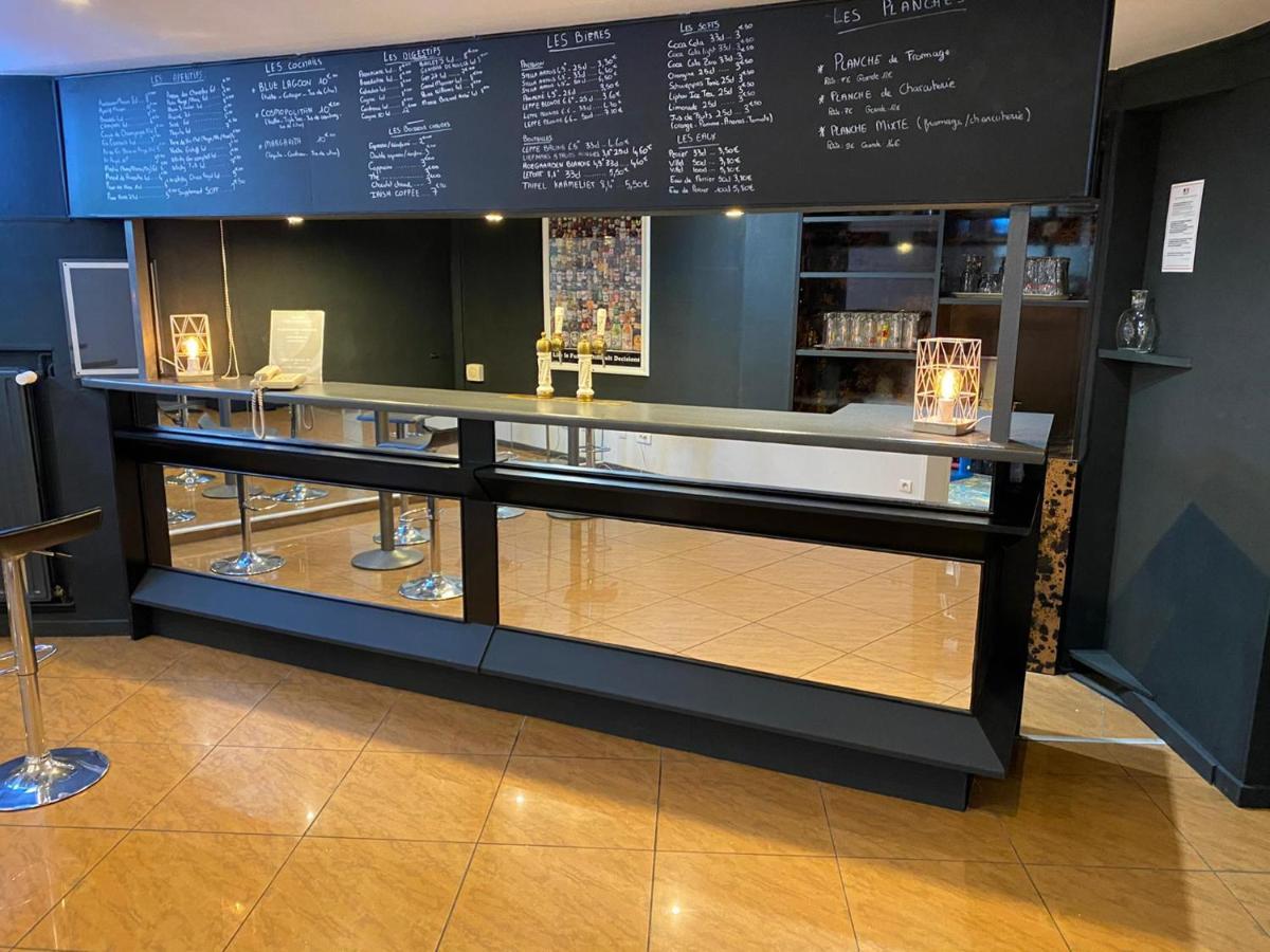 Logis Hotel Restaurant Des Acacias Lille Neuville En Ferrain Neuville-en-Ferrain Εξωτερικό φωτογραφία