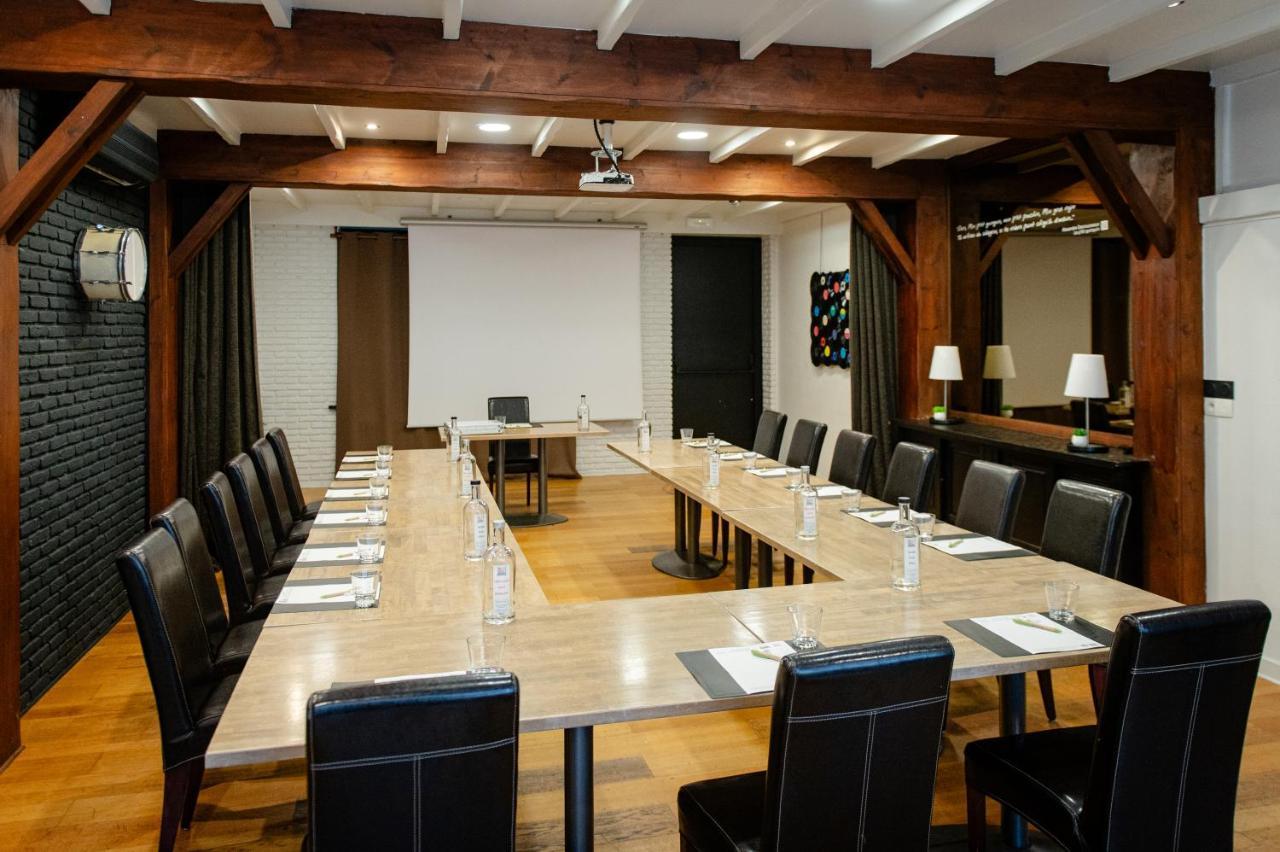 Logis Hotel Restaurant Des Acacias Lille Neuville En Ferrain Neuville-en-Ferrain Εξωτερικό φωτογραφία