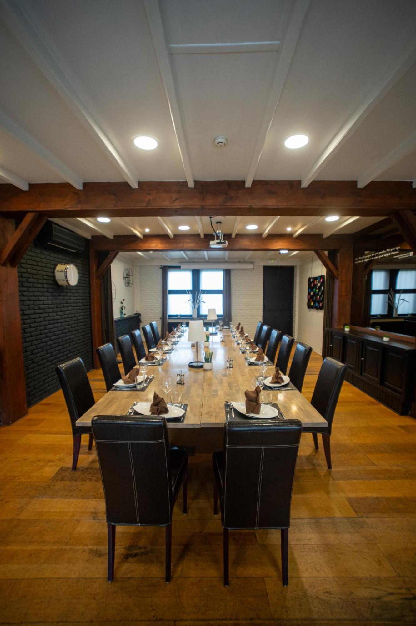 Logis Hotel Restaurant Des Acacias Lille Neuville En Ferrain Neuville-en-Ferrain Εξωτερικό φωτογραφία